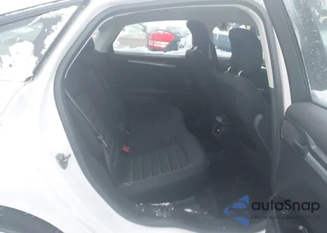 2013 Ford Fusion Se z USA, uszkodzony, nr VIN 3FA6P0H7XDR109990